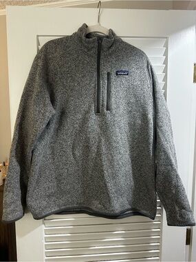 Patagonia Men’s Gray Heather Half-Zip Fleece Pullover